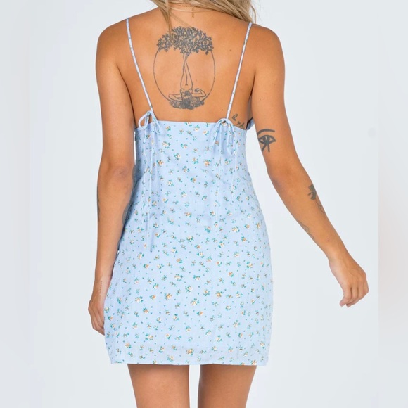 Princess Polly Light Blue Floral Mini Dress - Picture 2 of 14